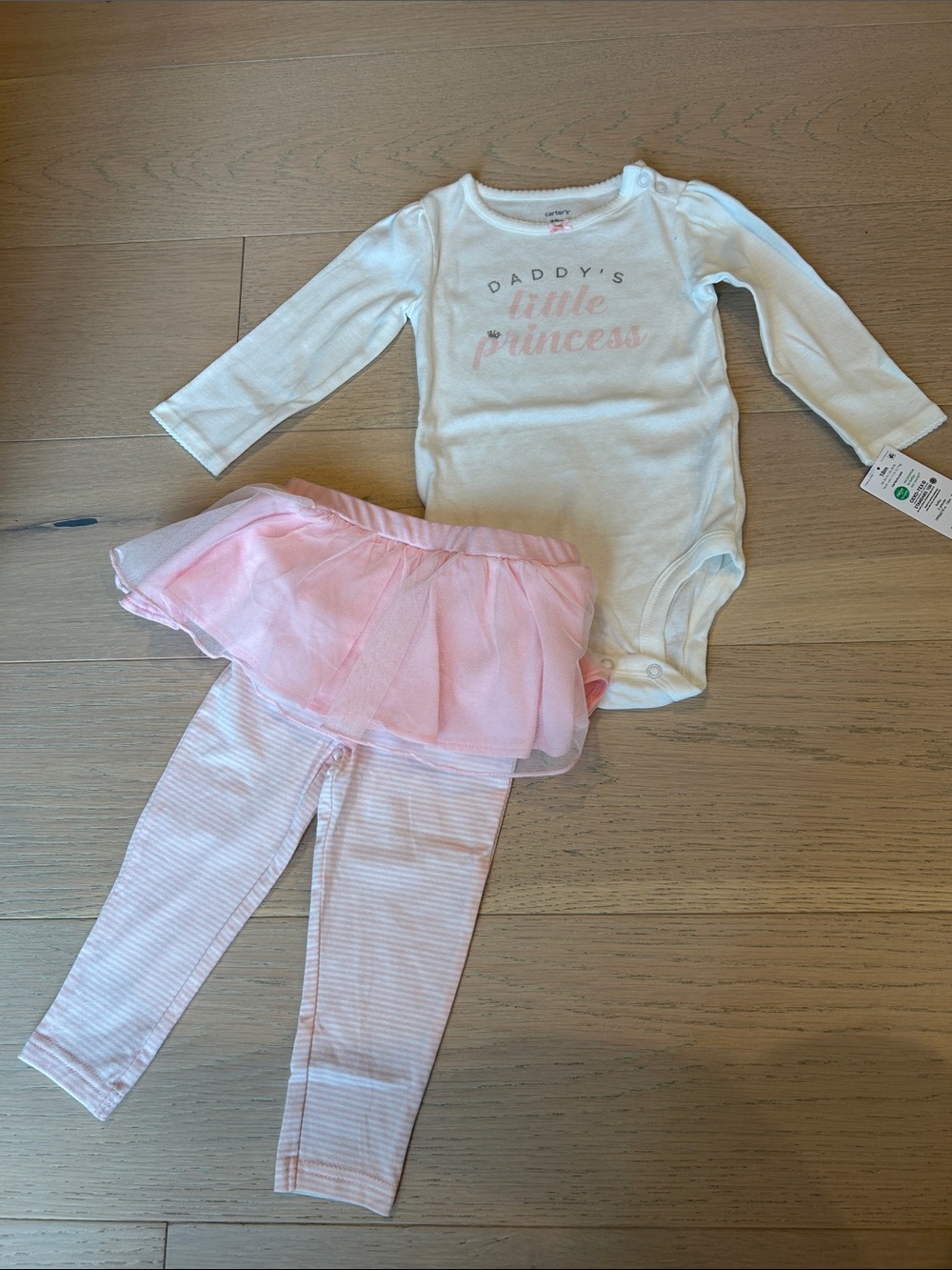 Daddy‘s little princess 18-month bodysuit and pants/skirt set